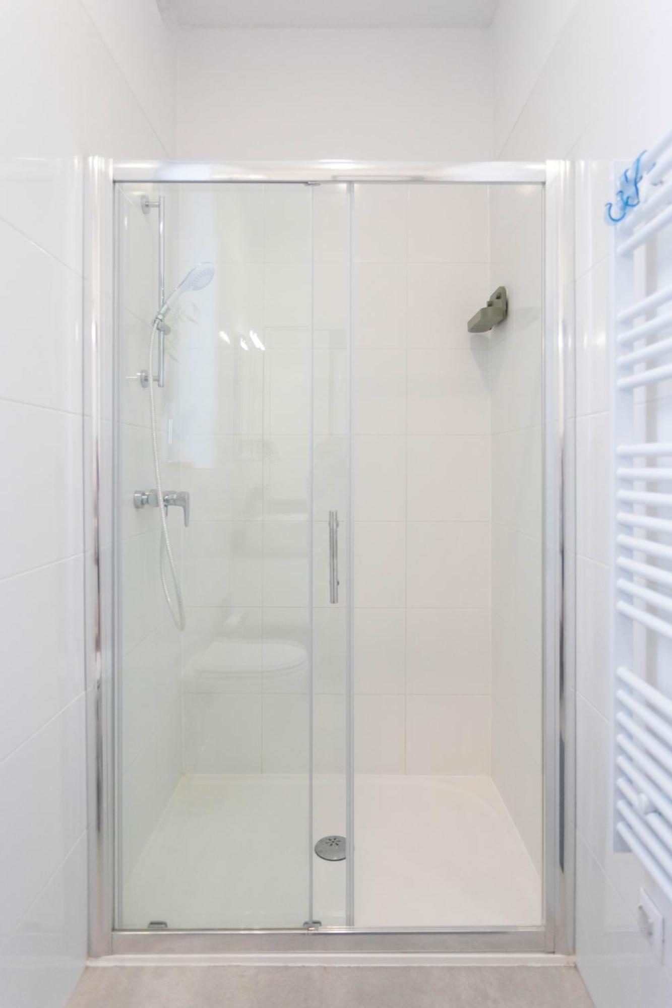 Bright And Modern Triplex With Balcony * Zagreb
