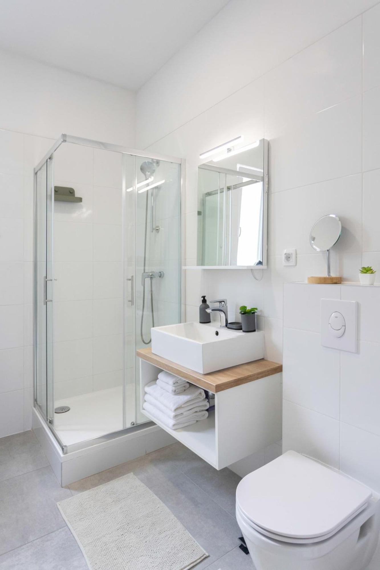 Bright And Modern Triplex With Balcony Zagreb