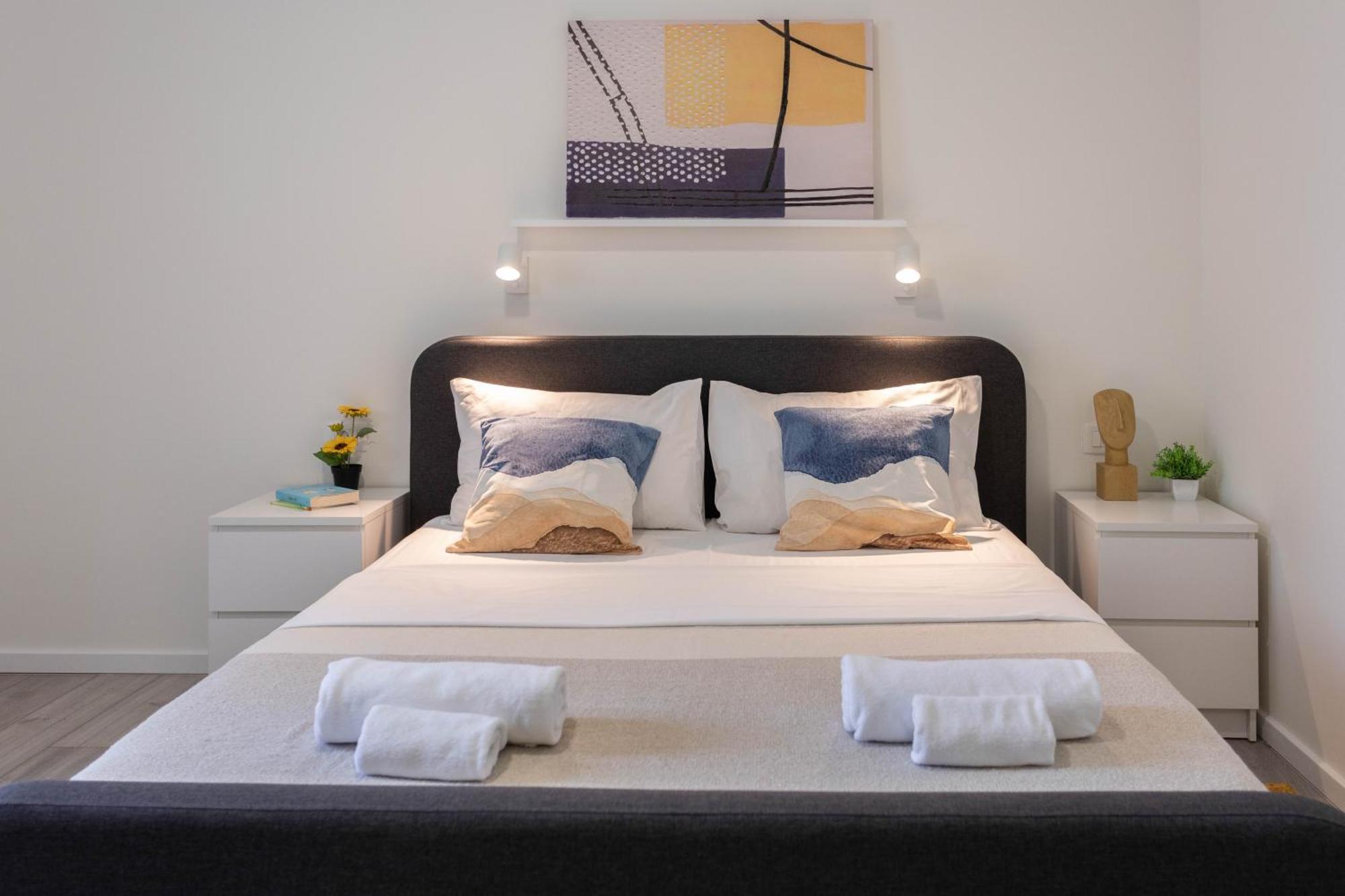 Bright And Modern Triplex With Balcony Zagreb